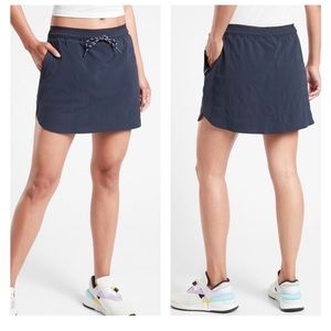 NWT ATHLETA Women's Navy Blue CREST Skort Skirt Size O
